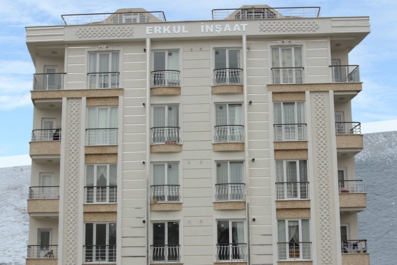 Karamurat Apartmanı